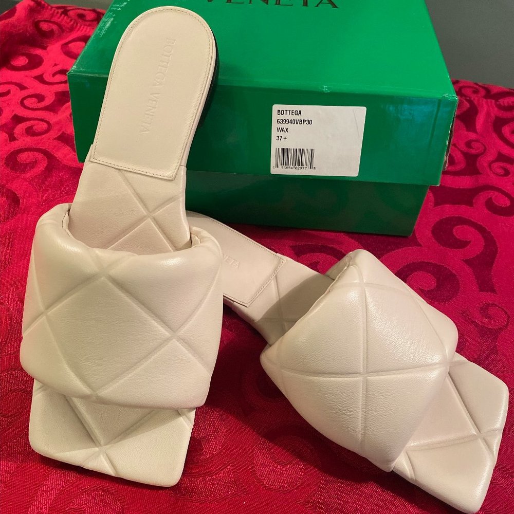 Bottega Veneta Lido Sandal NWT